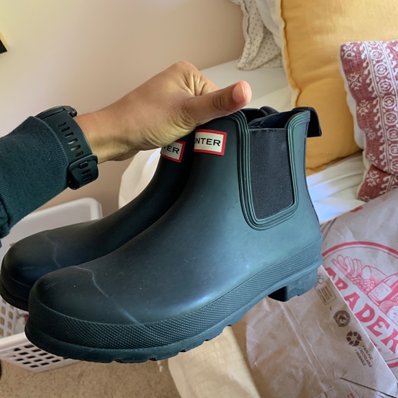 Hunter Chelsea Rain Boots - Picture 1 of 3